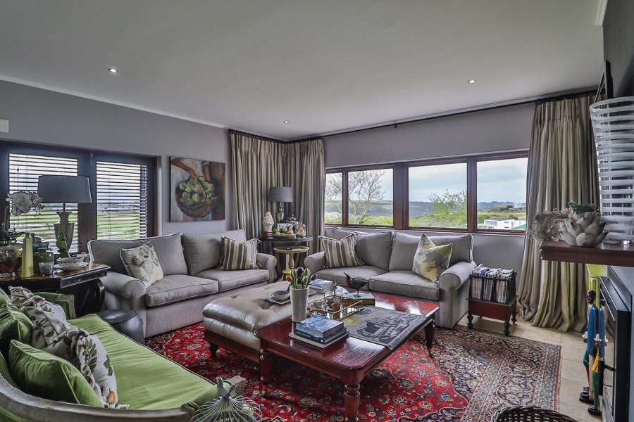 5 Bedroom Property for Sale in Oubaai Western Cape